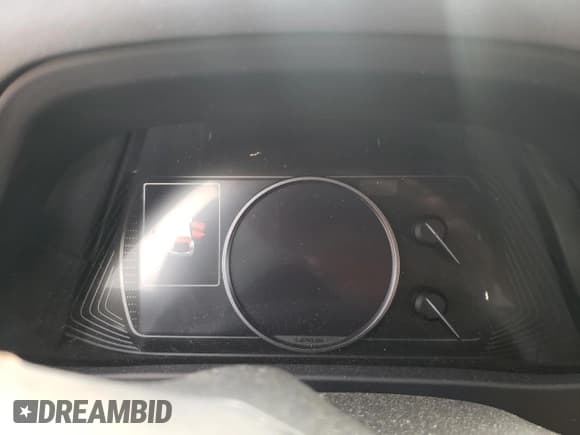 ✅ 2019 Lexus UX 200 • VIN: JTHY3JBH5K2016493 • Lot: 35959553. Wystawiony na Copart z przebiegiem Nie podano. Bezpłatny archiwum sprzedaży aukcyjnych z USA i szczegółowy raport historii pojazdu na DreamBid. Zdjęcie 9.