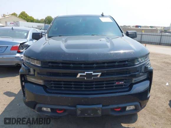 ✅ 2020 Chevrolet Silverado 1500 LT Trail Boss • VIN: 1GCPYFED8LZ341345 • Lot: 43087628. Wystawiony na IAAI z przebiegiem 98 441 mil. Bezpłatny archiwum sprzedaży aukcyjnych z USA i szczegółowy raport historii pojazdu na DreamBid. Zdjęcie 13.