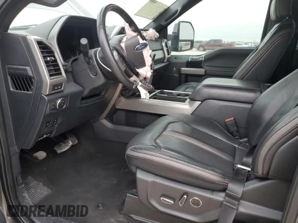 ✅ 2022 Ford F-450 XL • VIN: 1FT8W4DT8NEC09929 • Lot: 46081755. Wystawiony na Copart z przebiegiem 32 915 mil. Bezpłatny archiwum sprzedaży aukcyjnych z USA i szczegółowy raport historii pojazdu na DreamBid. Zdjęcie 7.