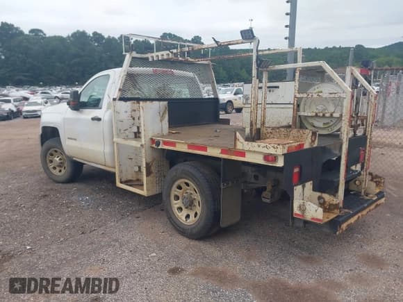 ✅ 2015 Chevrolet Silverado 2500HD Work Truck • VIN: 1GB0CUEG7FZ539406 • Лот: 42853047. Опубликован ранее на IAAI с пробегом 221 390 миль. Бесплатный доступ к архиву аукционных продаж из США и подробный отчёт об истории автомобиля на DreamBid. Изображение 3.