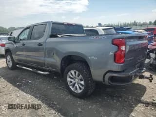 ✅ 2020 Chevrolet Silverado 1500 Custom • VIN: 3GCPYBEH1LG126160 • Lot: 67471794. Wystawiony na Copart z przebiegiem 131 509 mil. Bezpłatny archiwum sprzedaży aukcyjnych z USA i szczegółowy raport historii pojazdu na DreamBid. Zdjęcie 2.