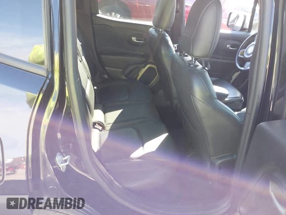 ✅ 2016 Jeep Renegade Limited • VIN: ZACCJBDT8GPD10766 • Lot: 43615164. Wystawiony na IAAI z przebiegiem 67 683 mil. Bezpłatny archiwum sprzedaży aukcyjnych z USA i szczegółowy raport historii pojazdu na DreamBid. Zdjęcie 8.