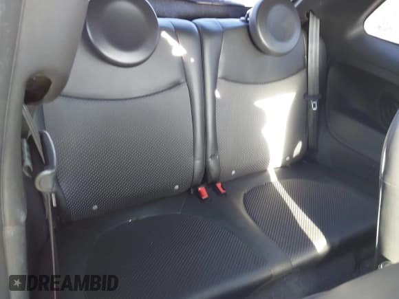 ✅ 2014 FIAT 500e • VIN: 3C3CFFGE6ET228311 • Lot: 41768959. Wystawiony na IAAI z przebiegiem 59 360 mil. Bezpłatny archiwum sprzedaży aukcyjnych z USA i szczegółowy raport historii pojazdu na DreamBid. Zdjęcie 8.