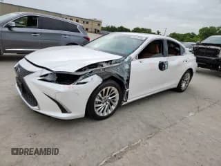 ✅ 2021 Lexus ES 300h Ultra Luxury • VIN: 58AFA1C14MU007912 • Lot: 63513595. Listed on Copart with 41,706 mi. Free auction sales archive from the USA and detailed vehicle history report at DreamBid. Image 1.