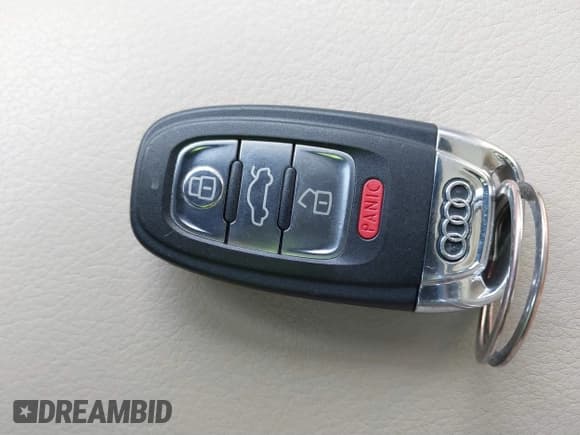 ✅ 2014 Audi Q5 Premium Plus • VIN: WA1CMAFP6EA063529 • Lot: 41705364. Listed on IAAI with 154,501 mi. Free auction sales archive from the USA and detailed vehicle history report at DreamBid. Image 11.