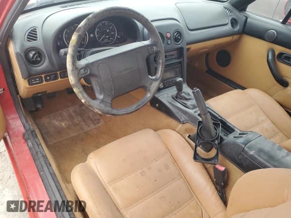 ✅ 1995 Mazda MX-5 Miata • VIN: JM1NA353XS0603077 • Lot: 75644964. Wystawiony na Copart z przebiegiem 121 256 mil. Bezpłatny archiwum sprzedaży aukcyjnych z USA i szczegółowy raport historii pojazdu na DreamBid. Zdjęcie 8.