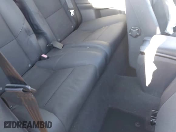 ✅ 2009 Volvo C30 • VIN: YV1MK672892142548 • Лот: 41221801. Опубликован ранее на IAAI с пробегом 166 487 миль. Бесплатный доступ к архиву аукционных продаж из США и подробный отчёт об истории автомобиля на DreamBid. Изображение 8.