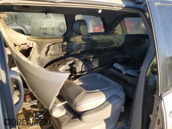 ✅ 2009 Toyota Sienna XLE • VIN: 5TDZK22C79S243237 • Lot: 82640535. Listed on Copart with 202,703 mi. Free auction sales archive from the USA and detailed vehicle history report at DreamBid. Image 13.