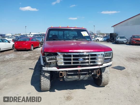 ✅ 1995 Ford F-250 • VIN: 1FTHX26FXSKA04618 • Лот: 42005763. Опубликован ранее на IAAI с пробегом 365 853 миль. Бесплатный доступ к архиву аукционных продаж из США и подробный отчёт об истории автомобиля на DreamBid. Изображение 6.