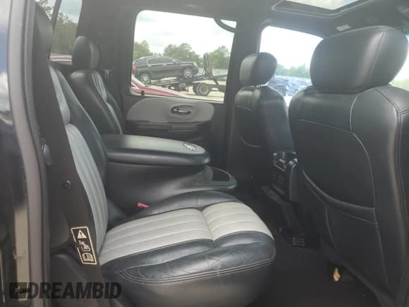 ✅ 2003 Ford F-150 Harley-Davidson • VIN: 1FTRW07393KC28559 • Lot: 55201835. Listed on Copart with 139,288 mi. Free auction sales archive from the USA and detailed vehicle history report at DreamBid. Image 10.