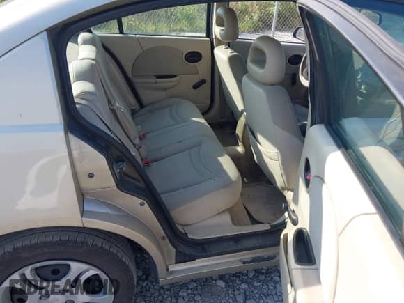 2004 Saturn ION ION 2 z VIN 1G8AJ52F84Z209112, wystawiony jako IAAI lot #42907504 z przebiegiem 112 410 mil mil oraz . Historia ofert i sprzedaży dostępna na DreamBid. Obrazek 8.