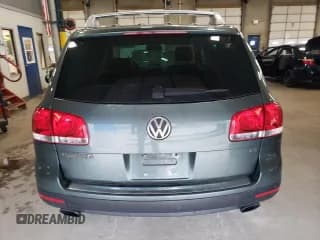 ✅ 2004 Volkswagen Touareg • VIN: WVGCM67L94D032492 • Lot: 72205044. Wystawiony na Copart z przebiegiem 98 482 mil. Bezpłatny archiwum sprzedaży aukcyjnych z USA i szczegółowy raport historii pojazdu na DreamBid. Zdjęcie 6.