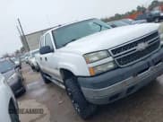✅ 2005 Chevrolet Silverado 2500HD LS • VIN: 1GCHK23U25F839031 • Lot: 41594750. Wystawiony na IAAI z przebiegiem 320 713 mil. Bezpłatny archiwum sprzedaży aukcyjnych z USA i szczegółowy raport historii pojazdu na DreamBid. Zdjęcie 1.