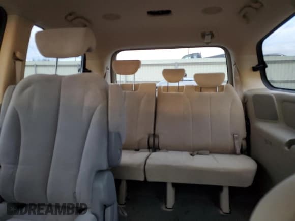 ✅ 2008 Kia Sedona LX • VIN: KNDMB233686202282 • Лот: 92829505. Опубликован ранее на Copart с пробегом 92 593 миль. Бесплатный доступ к архиву аукционных продаж из США и подробный отчёт об истории автомобиля на DreamBid. Изображение 10.