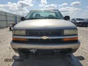 ✅ 2003 Chevrolet S-10 LS • VIN: 1GCCS14H238228861 • Лот: 42959495. Опубликован ранее на Copart с пробегом 180 080 миль. Бесплатный доступ к архиву аукционных продаж из США и подробный отчёт об истории автомобиля на DreamBid. Изображение 5.
