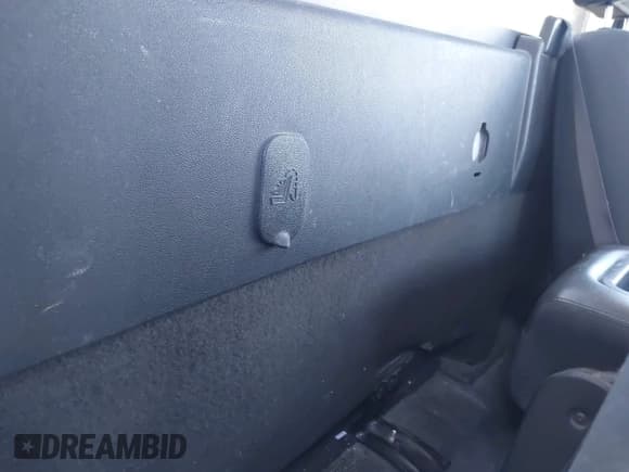 ✅ 2007 Chevrolet Silverado 1500 Work Truck • VIN: 1GCEC14C97Z652256 • Лот: 42078858. Опубликован ранее на IAAI с пробегом 276 376 миль. Бесплатный доступ к архиву аукционных продаж из США и подробный отчёт об истории автомобиля на DreamBid. Изображение 8.