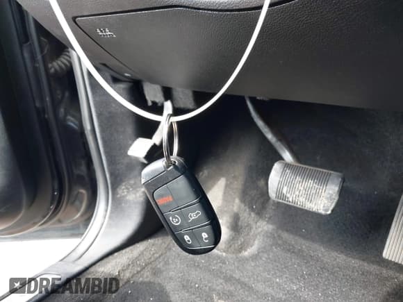 ✅ 2015 Dodge Durango Limited • VIN: 1C4RDHDG7FC127594 • Лот: 42662006. Опубликован ранее на IAAI с пробегом 166 449 миль. Бесплатный доступ к архиву аукционных продаж из США и подробный отчёт об истории автомобиля на DreamBid. Изображение 11.