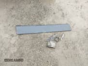 ✅ 2019 Buick Encore Preferred • VIN: KL4CJESB1KB804153 • Lot: 43278471. Wystawiony na IAAI z przebiegiem 104 623 mil. Bezpłatny archiwum sprzedaży aukcyjnych z USA i szczegółowy raport historii pojazdu na DreamBid. Zdjęcie 12.