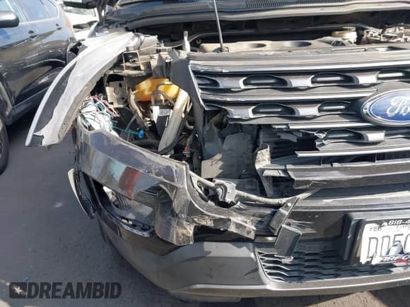 ✅ 2017 Ford Explorer XLT • VIN: 1FM5K7DHXHGD99667 • Lot: 43282143. Listed on IAAI with 75,801 mi. Free auction sales archive from the USA and detailed vehicle history report at DreamBid. Image 12.