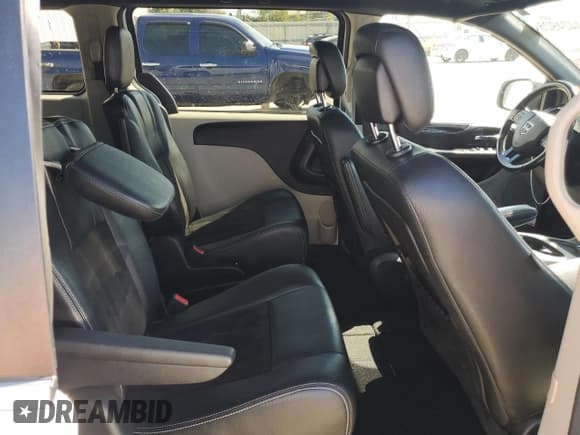 ✅ 2020 Dodge Grand Caravan SXT • VIN: 2C4RDGCG3LR252770 • Лот: 84424925. Опубликован ранее на Copart с пробегом 60 857 миль. Бесплатный доступ к архиву аукционных продаж из США и подробный отчёт об истории автомобиля на DreamBid. Изображение 11.