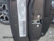 ✅ 2017 Chrysler 300 S • VIN: 2C3CCAGGXHH553263 • Lot: 90668805. Wystawiony na Copart z przebiegiem 93 985 mil. Bezpłatny archiwum sprzedaży aukcyjnych z USA i szczegółowy raport historii pojazdu na DreamBid. Zdjęcie 12.