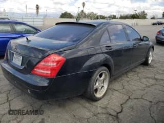 ✅ 2007 Mercedes-Benz S 550 • VIN: WDDNG71X77A014848 • Лот: 84070365. Опубликован ранее на Copart с пробегом 140 818 миль. Бесплатный доступ к архиву аукционных продаж из США и подробный отчёт об истории автомобиля на DreamBid. Изображение 3.