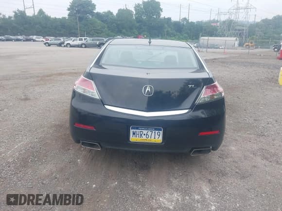 ✅ 2013 Acura TL • VIN: 19UUA8F26DA003377 • Lot: 42925549. Listed on IAAI with 99,732 mi. Free auction sales archive from the USA and detailed vehicle history report at DreamBid. Image 17.