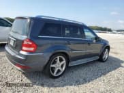 ✅ 2010 Mercedes-Benz GL 550 • VIN: 4JGBF8GE2AA575201 • Lot: 71621365. Wystawiony na Copart z przebiegiem 208 472 mil. Bezpłatny archiwum sprzedaży aukcyjnych z USA i szczegółowy raport historii pojazdu na DreamBid. Zdjęcie 3.