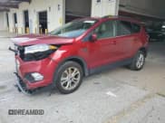 ✅ 2018 Ford Escape SE • VIN: 1FMCU9GDXJUB51495 • Lot: 69274145. Wystawiony na Copart z przebiegiem 72 016 mil. Bezpłatny archiwum sprzedaży aukcyjnych z USA i szczegółowy raport historii pojazdu na DreamBid. Zdjęcie 1.
