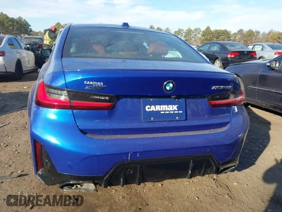 ✅ 2024 BMW 3 Series M340i xDrive • VIN: 3MW49FF00R8D93774 • Lot: 41330455. Listed on IAAI with 4,438 mi. Free auction sales archive from the USA and detailed vehicle history report at DreamBid. Image 15.