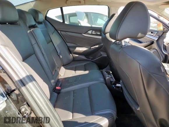 ✅ 2018 Nissan Maxima SV • VIN: 1N4AA6AP0JC403112 • Lot: 80730725. Listed on Copart with 88,384 mi. Free auction sales archive from the USA and detailed vehicle history report at DreamBid. Image 10.