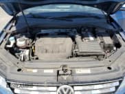 ✅ 2018 Volkswagen Tiguan SEL • VIN: 3VV3B7AX3JM021372 • Лот: 48673885. Опубликован ранее на Copart с пробегом 47 700 миль. Бесплатный доступ к архиву аукционных продаж из США и подробный отчёт об истории автомобиля на DreamBid. Изображение 12.