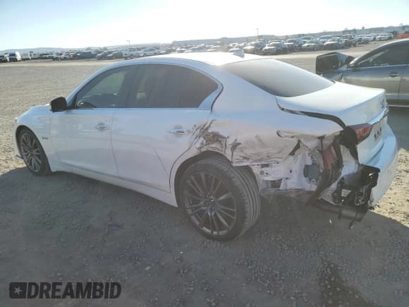 ✅ 2018 Infiniti Q50 Red Sport 400 • VIN: JN1FV7APXJM460764 • Lot: 82631975. Wystawiony na Copart z przebiegiem 103 627 mil. Bezpłatny archiwum sprzedaży aukcyjnych z USA i szczegółowy raport historii pojazdu na DreamBid. Zdjęcie 2.