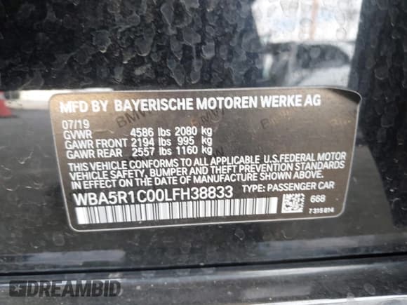 ✅ 2020 BMW 3 Series 330i • VIN: WBA5R1C00LFH38833 • Lot: 43701096. Wystawiony na IAAI z przebiegiem 108 620 mil. Bezpłatny archiwum sprzedaży aukcyjnych z USA i szczegółowy raport historii pojazdu na DreamBid. Zdjęcie 9.