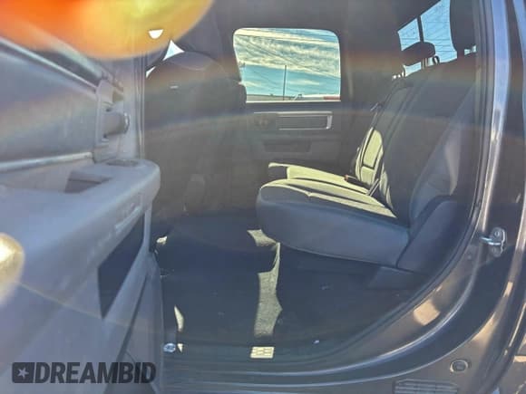 ✅ 2023 Ram 2500 Tradesman • VIN: 3C6UR5CL8PG647205 • Лот: 85445205. Опубликован ранее на Copart с пробегом 212 588 миль. Бесплатный доступ к архиву аукционных продаж из США и подробный отчёт об истории автомобиля на DreamBid. Изображение 6.