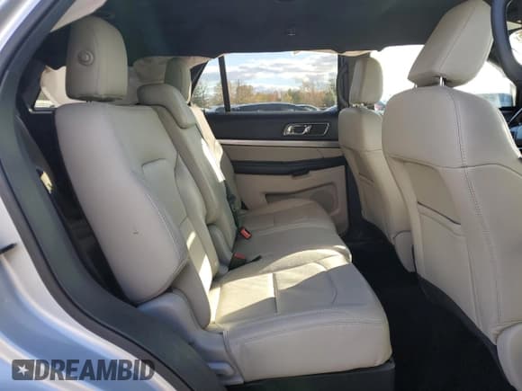 ✅ 2018 Ford Explorer XLT • VIN: 1FM5K7D86JGC81623 • Лот: 91637475. Опубликован ранее на Copart с пробегом 71 234 миль. Бесплатный доступ к архиву аукционных продаж из США и подробный отчёт об истории автомобиля на DreamBid. Изображение 11.