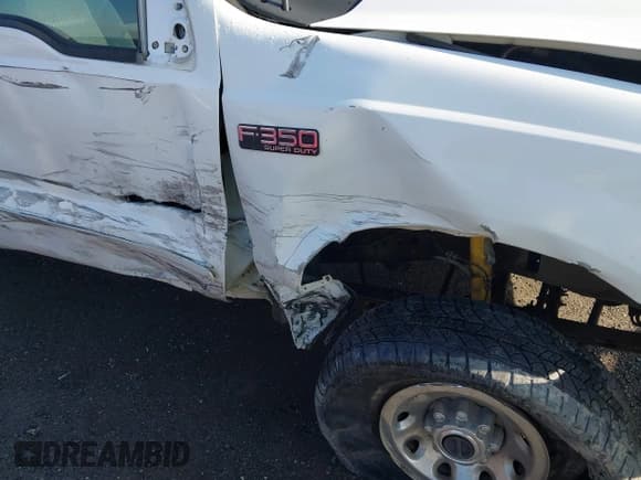 ✅ 2001 Ford F-350 XL • VIN: 1FTSW31S21EA83444 • Лот: 43655944. Опубликован ранее на IAAI с пробегом 193 884 миль. Бесплатный доступ к архиву аукционных продаж из США и подробный отчёт об истории автомобиля на DreamBid. Изображение 6.