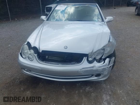 ✅ 2005 Mercedes-Benz CLK 320 • VIN: WDBTK65G25T047602 • Lot: 42800233. Listed on IAAI with 78,400 mi. Free auction sales archive from the USA and detailed vehicle history report at DreamBid. Image 6.