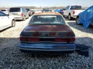 ✅ 1991 Lincoln Continental • VIN: 1LNCM9749MY645019 • Lot: 45177554. Wystawiony na Copart z przebiegiem Nie podano. Bezpłatny archiwum sprzedaży aukcyjnych z USA i szczegółowy raport historii pojazdu na DreamBid. Zdjęcie 6.