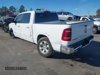 ✅ 2024 Ram 1500 Laramie • VIN: 1C6RREJT8RN218858 • Lot: 43779510. Wystawiony na IAAI z przebiegiem 50 166 mil. Bezpłatny archiwum sprzedaży aukcyjnych z USA i szczegółowy raport historii pojazdu na DreamBid. Zdjęcie 3.