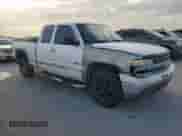 ✅ 2000 Chevrolet Silverado 1500 LT • VIN: 2GCEK19T0Y1372151 • Lot: 63628314. Wystawiony na Copart z przebiegiem 286 923 mil mil. Skorzystaj z bezpłatnego archiwum sprzedaży aukcyjnych z USA i zobacz szczegółowy raport historii pojazdu na DreamBid. Zdjęcie 4.