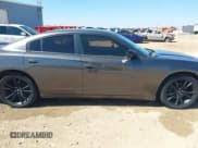 ✅ 2018 Dodge Charger SXT • VIN: 2C3CDXBG0JH335412 • Лот: 43150669. Опубликован ранее на IAAI с пробегом 171 513 миль. Бесплатный доступ к архиву аукционных продаж из США и подробный отчёт об истории автомобиля на DreamBid. Изображение 13.