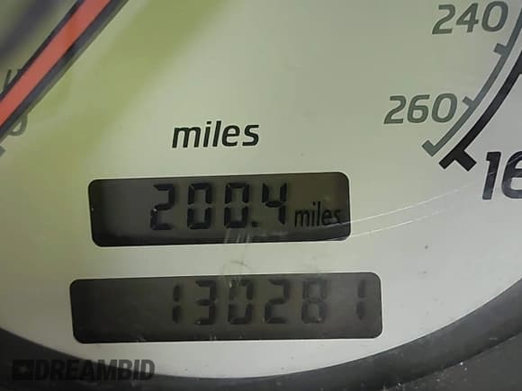 ✅ 2001 Mercedes-Benz SLK 230 Kompressor • VIN: WDBKK49F21F184632 • Lot: 41746350. Listed on IAAI with 130,281 mi. Free auction sales archive from the USA and detailed vehicle history report at DreamBid. Image 15.