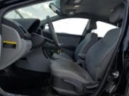 ✅ 2017 Hyundai Accent Value Edition • VIN: KMHCT4AE0HU353473 • Лот: 71657254. Опубликован ранее на Copart с пробегом 53 610 миль. Бесплатный доступ к архиву аукционных продаж из США и подробный отчёт об истории автомобиля на DreamBid. Изображение 7.