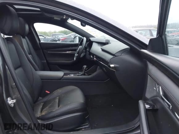 ✅ 2022 Mazda 3 2.5 Turbo • VIN: JM1BPBJY7N1519746 • Lot: 43036085. Listed on IAAI with 36,132 mi. Free auction sales archive from the USA and detailed vehicle history report at DreamBid. Image 5.