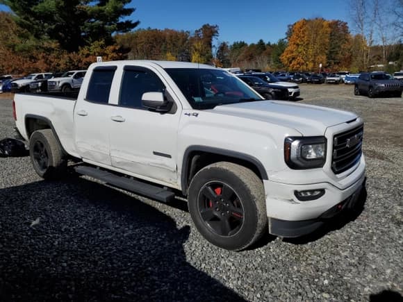 ✅ 2017 GMC Sierra 1500 • VIN: 1GTV2LEC1HZ188006 • Лот: 86814945. Опубликован ранее на Copart с пробегом 180 282 миль. Бесплатный доступ к архиву аукционных продаж из США и подробный отчёт об истории автомобиля на DreamBid. Изображение 4.