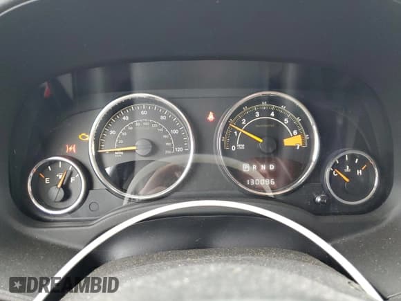 ✅ 2016 Jeep Compass Latitude • VIN: 1C4NJDEB3GD764738 • Lot: 85923825. Wystawiony na Copart z przebiegiem 130 096 mil. Bezpłatny archiwum sprzedaży aukcyjnych z USA i szczegółowy raport historii pojazdu na DreamBid. Zdjęcie 9.