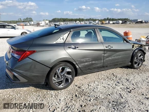 ✅ 2024 Hyundai Elantra Limited • VIN: KMHLP4DGXRU700701 • Lot: 86653435. Wystawiony na Copart z przebiegiem 30 722 mil. Bezpłatny archiwum sprzedaży aukcyjnych z USA i szczegółowy raport historii pojazdu na DreamBid. Zdjęcie 3.