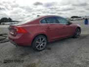 ✅ 2011 Volvo S60 • VIN: YV1902FH7B2014740 • Lot: 81901155. Wystawiony na Copart z przebiegiem 127 597 mil. Bezpłatny archiwum sprzedaży aukcyjnych z USA i szczegółowy raport historii pojazdu na DreamBid. Zdjęcie 3.