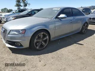 ✅ 2010 Audi S4 Premium Plus • VIN: WAUBGAFL0AA111474 • Лот: 63877695. Опубликован ранее на Copart с пробегом 144 010 миль. Бесплатный доступ к архиву аукционных продаж из США и подробный отчёт об истории автомобиля на DreamBid. Изображение 1.
